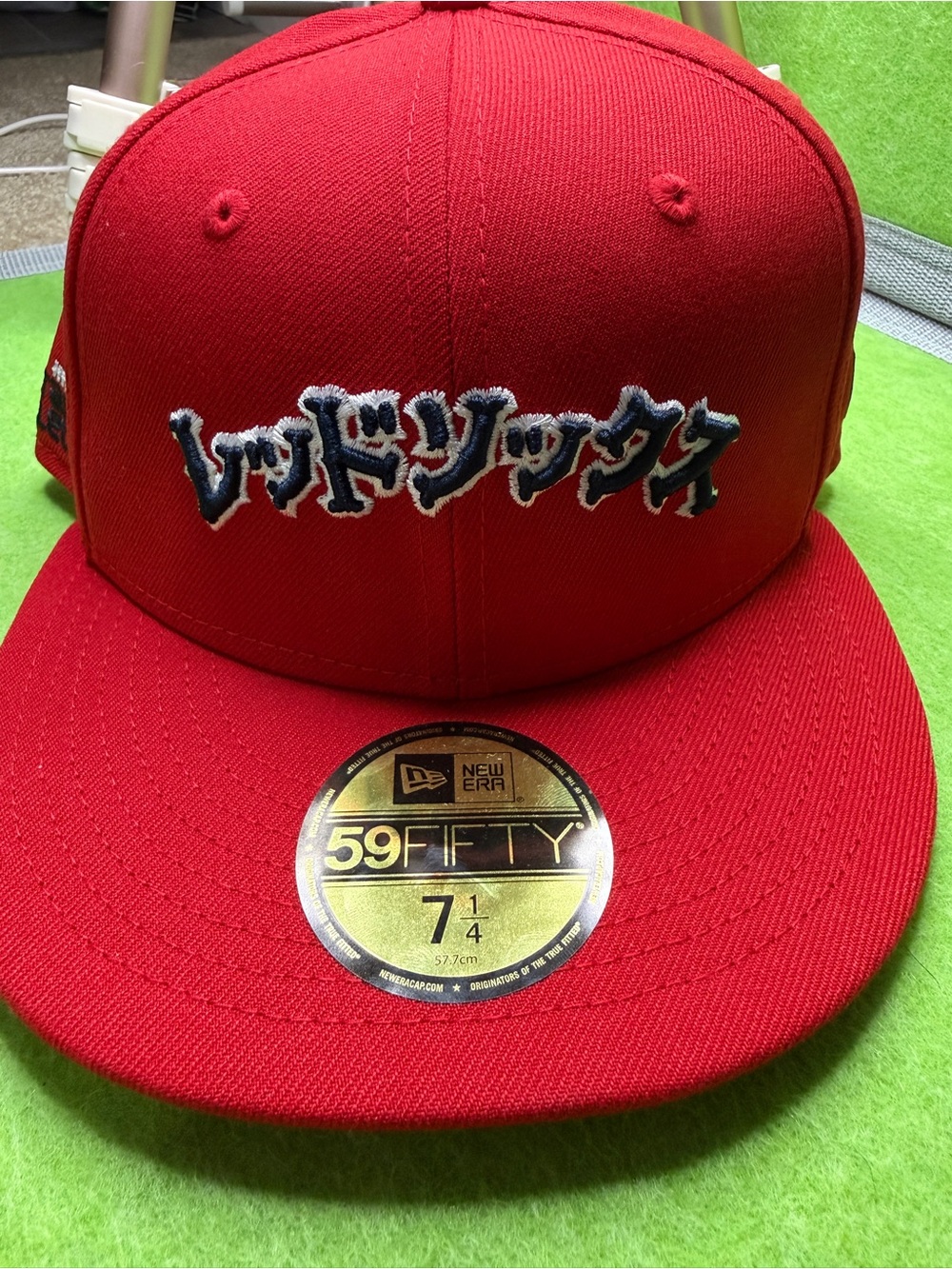 New Era 59Fifty Boston Red Sox Hyperfly Katakana Hat 7 1/4 Red
Fitted Japanese